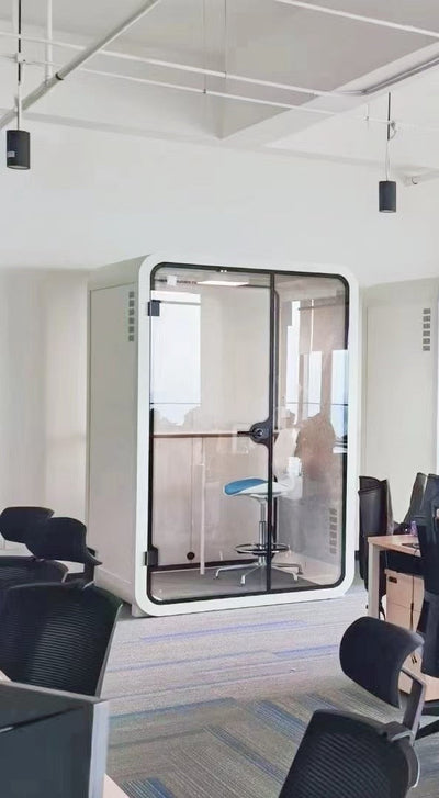 LG Corporation : Seoul, South Korea- Meeting pods - view 2